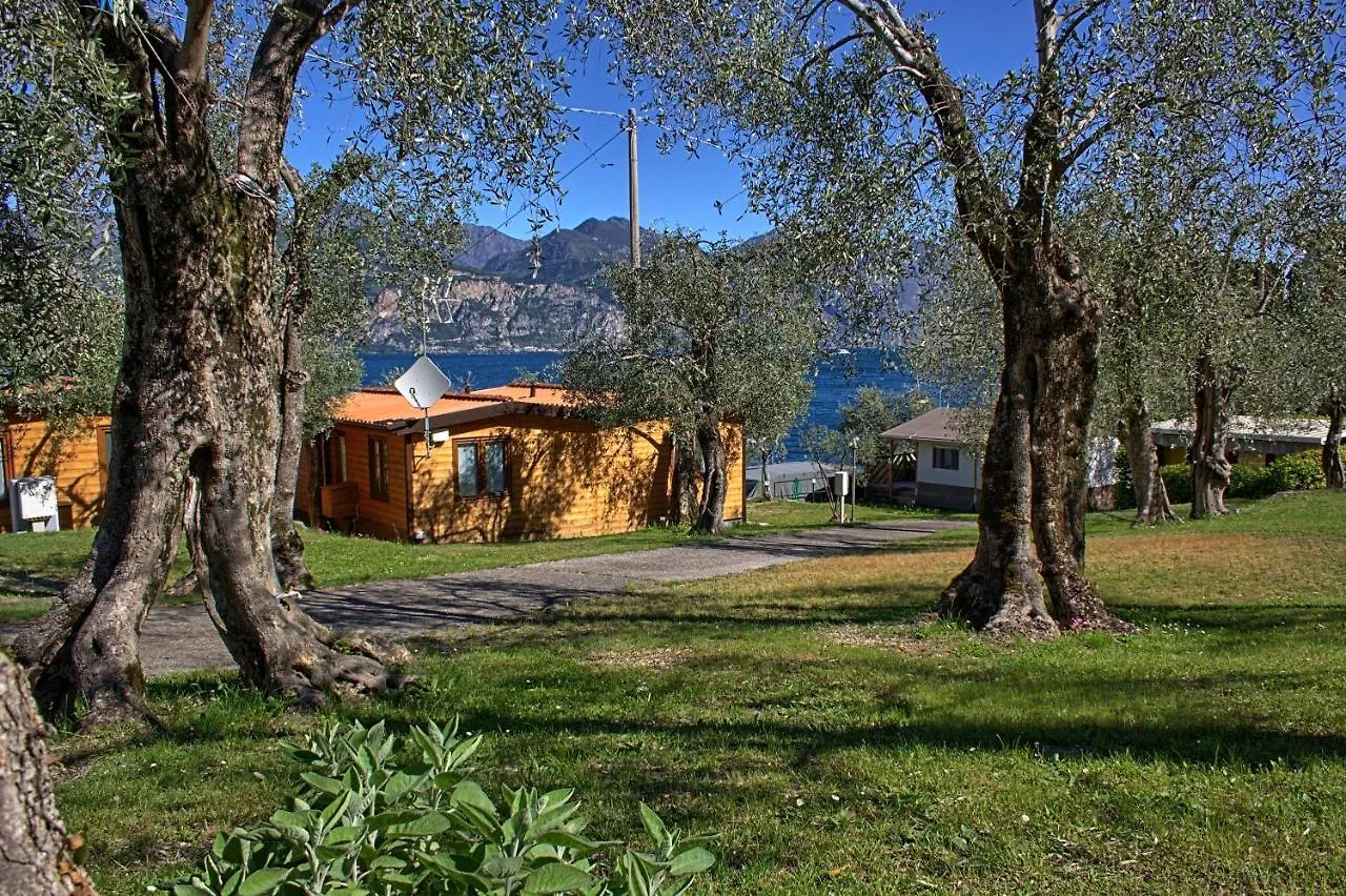 Monja Camping Village ブレンゾーネ